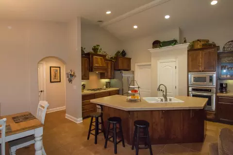 6581 Reflection St, Redding, CA 96001 photo 16
