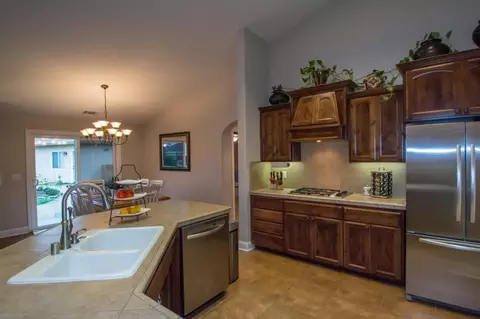 6581 Reflection St, Redding, CA 96001 photo 19