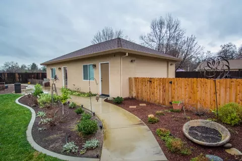 6581 Reflection St, Redding, CA 96001 photo 32