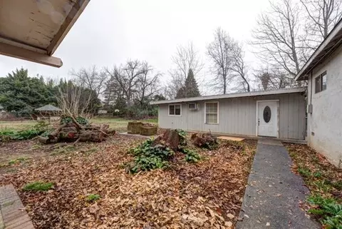 2833 Felstet Ln, Redding, CA 96001 photo 5