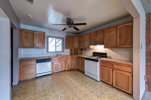 2833 Felstet Ln, Redding, CA 96001 photo 10