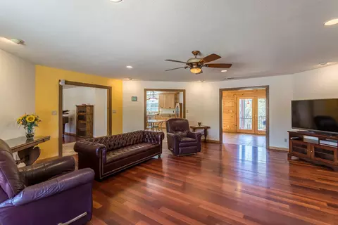16550 Thompson Ln, Redding, CA 96001 photo 7