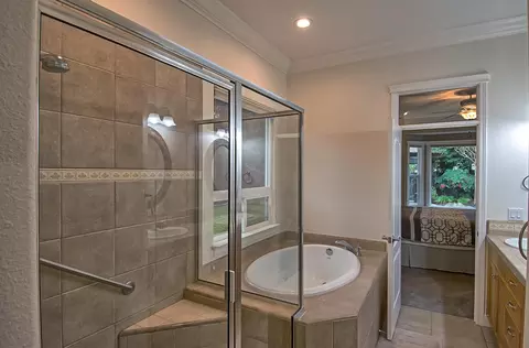 2766 Vermeer Pl, Redding, CA 96002 photo 23