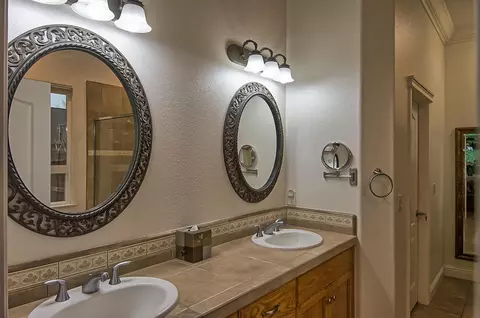 2766 Vermeer Pl, Redding, CA 96002 photo 21