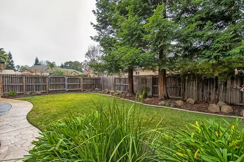 2766 Vermeer Pl, Redding, CA 96002 photo 37
