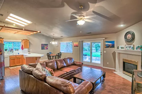 4608 Corita Pl, Redding, CA 96001 photo 3