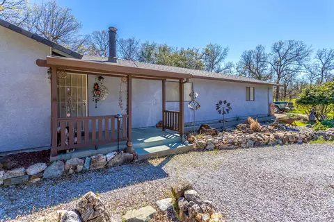 13593 Hilford Ln, Redding, CA 96003 photo 4