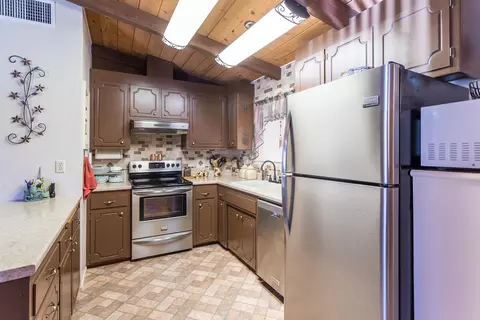 13593 Hilford Ln, Redding, CA 96003 photo 9