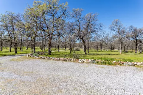 13593 Hilford Ln, Redding, CA 96003 photo 20
