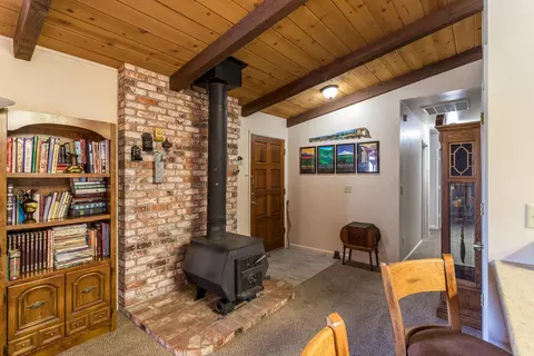 13593 Hilford Ln, Redding, CA 96003 photo 6