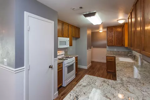 389 Michael Dr, Red Bluff, CA 96080 photo 4