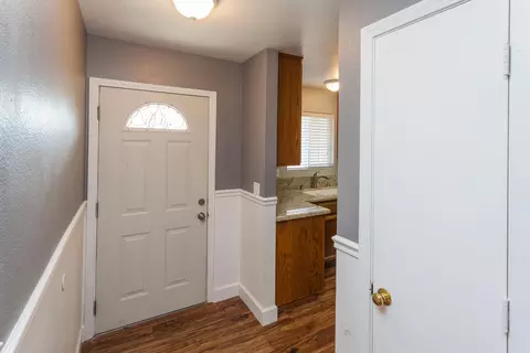 389 Michael Dr, Red Bluff, CA 96080 photo 2