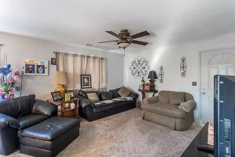 1025 Ona Ln, Redding, CA 96003 photo 3