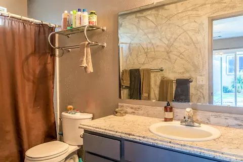 1025 Ona Ln, Redding, CA 96003 photo 7