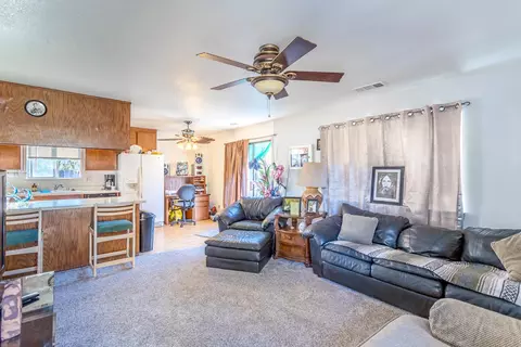 1025 Ona Ln, Redding, CA 96003 photo 2