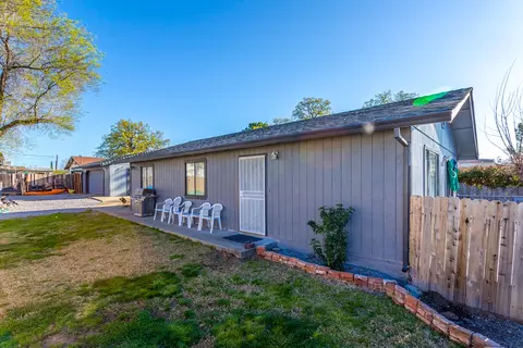 1025 Ona Ln, Redding, CA 96003 photo 1