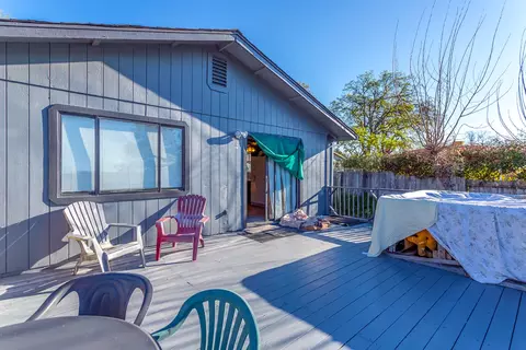 1025 Ona Ln, Redding, CA 96003 photo 12