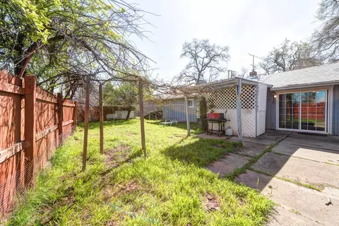 1300 Rose Ln, Redding, CA 96003 photo 27
