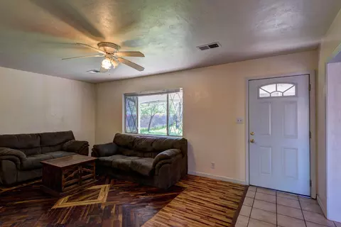 1300 Rose Ln, Redding, CA 96003 photo 4