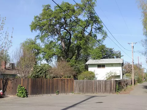 710 Lincoln St, Redding, CA 96001 photo 46