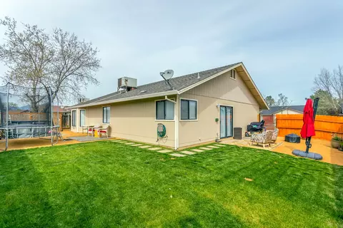 1707 Sterling Dr, Redding, CA 96003 photo 18