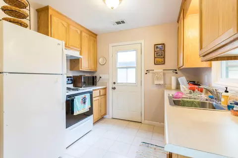 3135 Nicolet Ln, Redding, CA 96001 photo 4