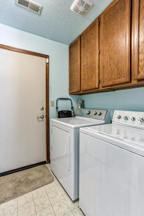 1939 Buttercup Ln, Redding, CA 96002 photo 41