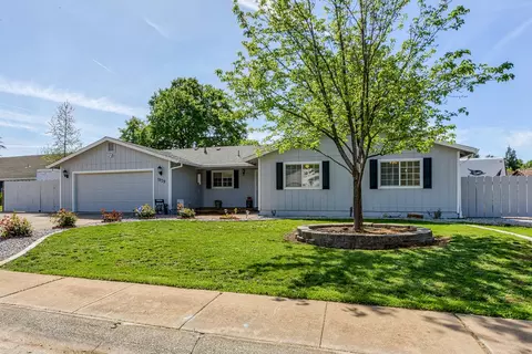 1939 Buttercup Ln, Redding, CA 96002 photo 1
