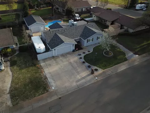 1939 Buttercup Ln, Redding, CA 96002 photo 5