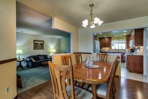1939 Buttercup Ln, Redding, CA 96002 photo 20
