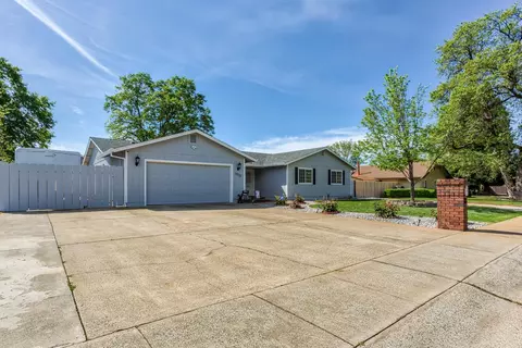 1939 Buttercup Ln, Redding, CA 96002 photo 2