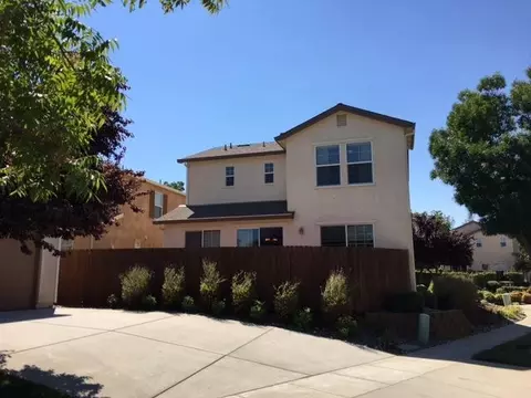 2304 La Villa Way, Redding, CA 96003 photo 2