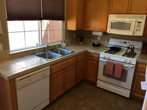 2304 La Villa Way, Redding, CA 96003 photo 4