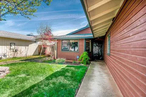 3685 Capricorn Way, Redding, CA 96002 photo 26