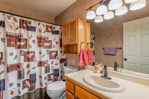 3685 Capricorn Way, Redding, CA 96002 photo 12