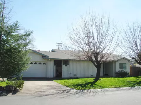 2141 Wilder Dr, Redding, CA 96001 photo 1