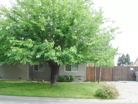 2141 Wilder Dr, Redding, CA 96001 photo 37