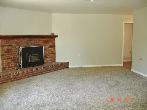 2141 Wilder Dr, Redding, CA 96001 photo 3
