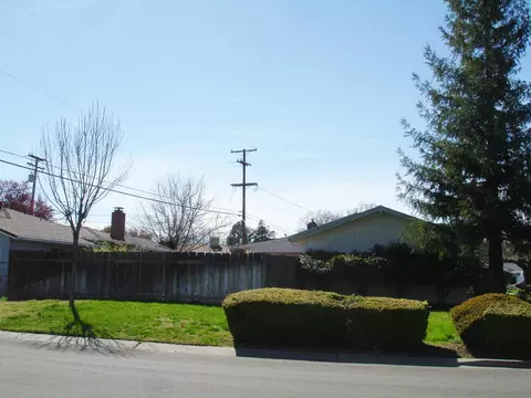 2141 Wilder Dr, Redding, CA 96001 photo 46
