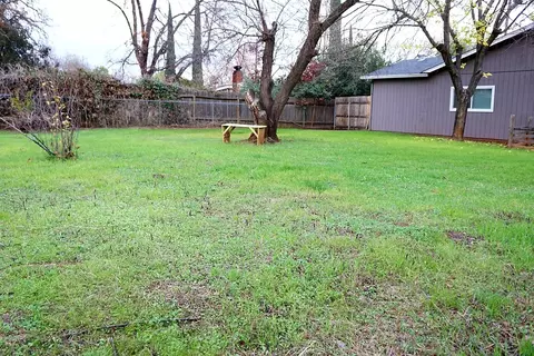2882 Fairway Ave, Redding, CA 96002 photo 17
