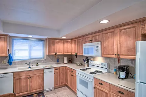 1946 Bechelli Ln, Redding, CA 96002 photo 10