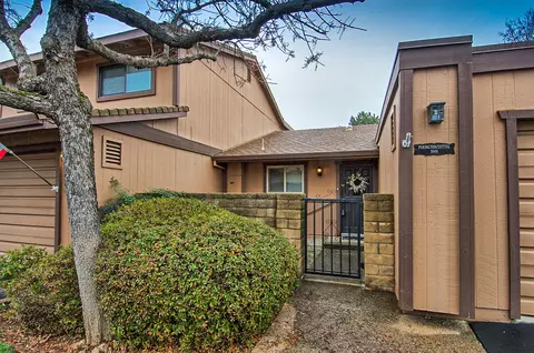 1946 Bechelli Ln, Redding, CA 96002 photo 2