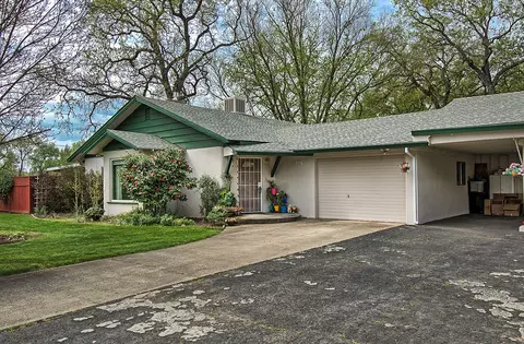 6860 Weeks Rd, Redding, CA 96002 photo 2