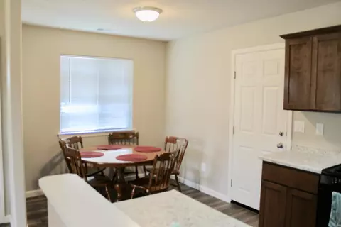 525 Buckeye Ter, Redding, CA 96003 photo 9