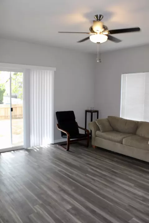 525 Buckeye Ter, Redding, CA 96003 photo 6
