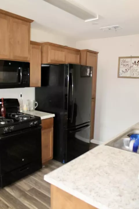 527 Buckeye Ter, Redding, CA 96003 photo 16