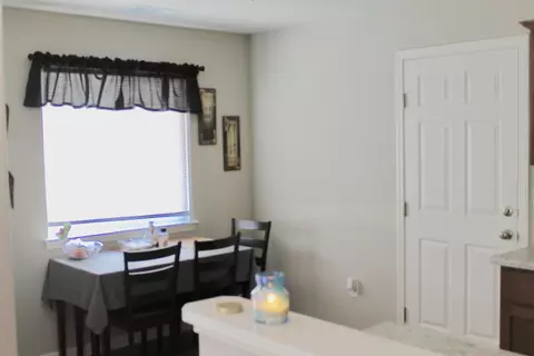 527 Buckeye Ter, Redding, CA 96003 photo 8