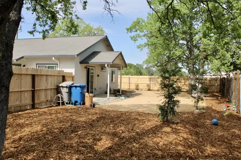 527 Buckeye Ter, Redding, CA 96003 photo 22