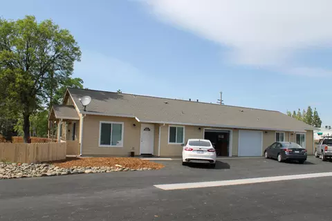 535 Buckeye Ter, Redding, CA 96003 photo 1