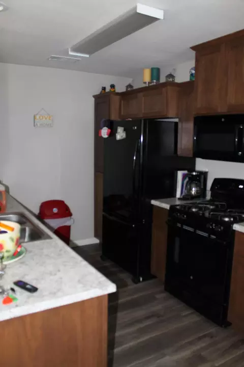 535 Buckeye Ter, Redding, CA 96003 photo 10